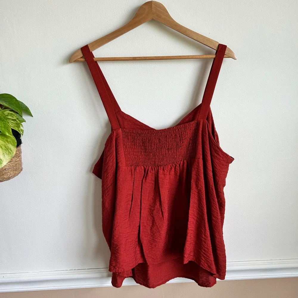 Simply Vera Vera Wang Rust Red Twist Front Smocked Back Camisole Top XXL - Picture 7 of 8
